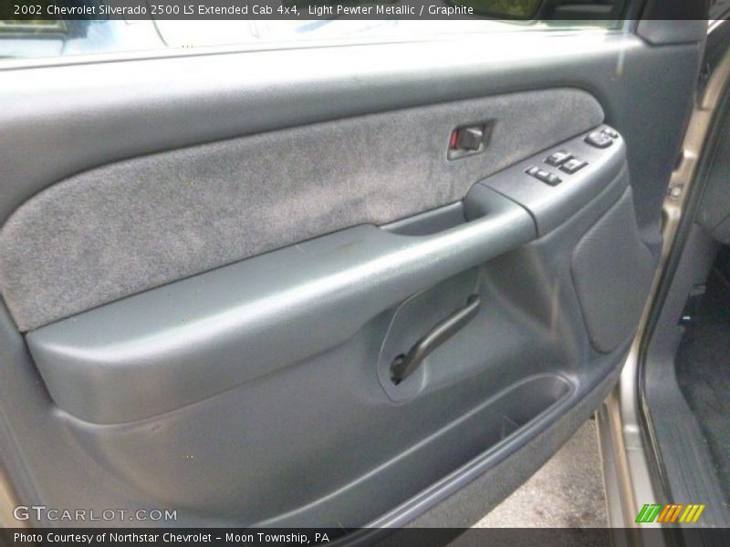 Light Pewter Metallic / Graphite 2002 Chevrolet Silverado 2500 LS Extended Cab 4x4