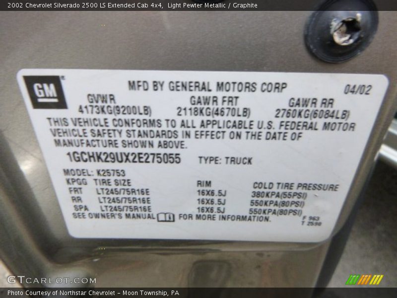 Light Pewter Metallic / Graphite 2002 Chevrolet Silverado 2500 LS Extended Cab 4x4