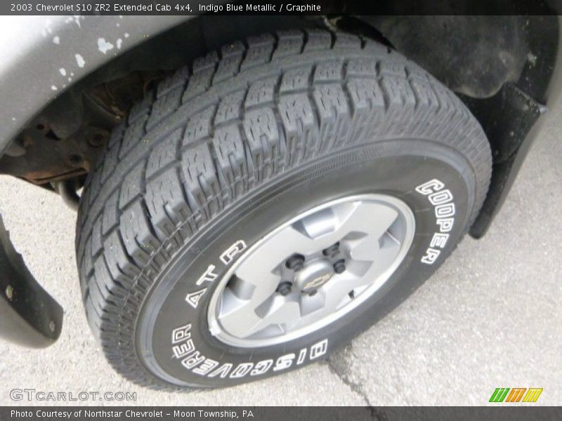 Indigo Blue Metallic / Graphite 2003 Chevrolet S10 ZR2 Extended Cab 4x4