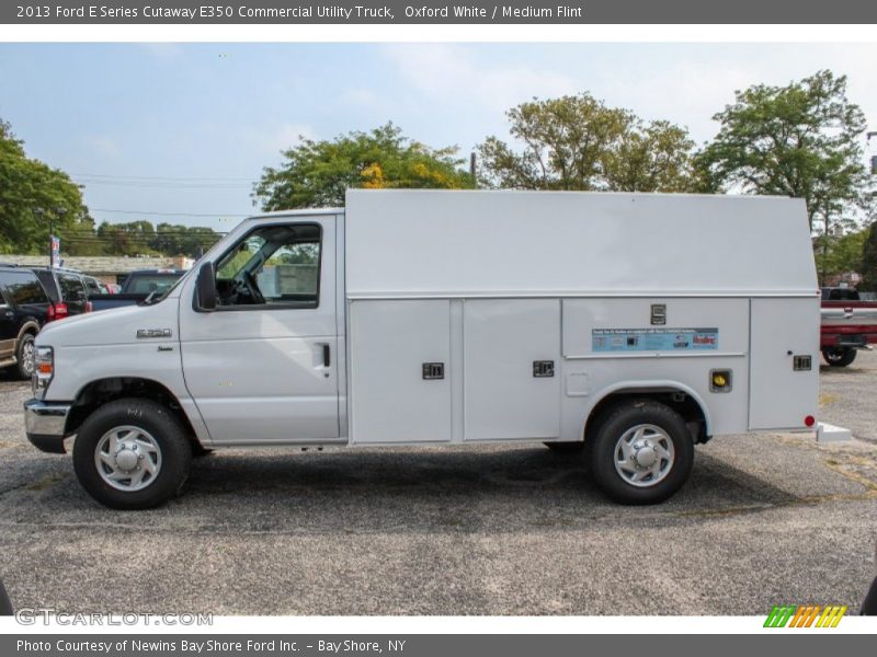 Oxford White / Medium Flint 2013 Ford E Series Cutaway E350 Commercial Utility Truck