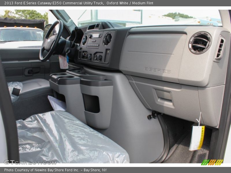 Oxford White / Medium Flint 2013 Ford E Series Cutaway E350 Commercial Utility Truck