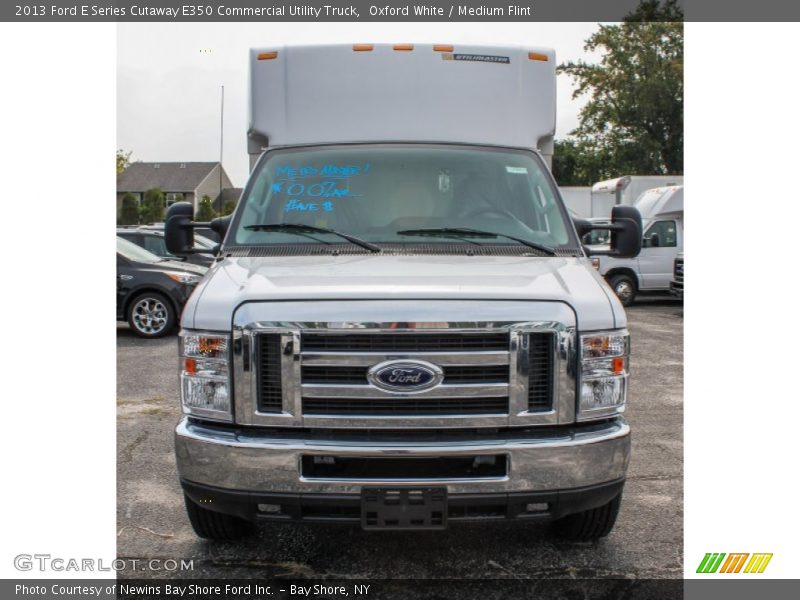 Oxford White / Medium Flint 2013 Ford E Series Cutaway E350 Commercial Utility Truck