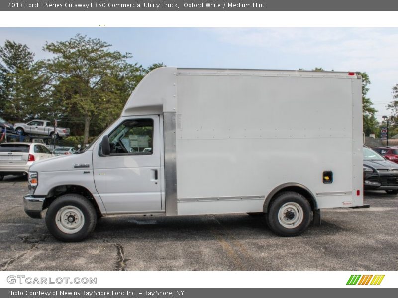 Oxford White / Medium Flint 2013 Ford E Series Cutaway E350 Commercial Utility Truck