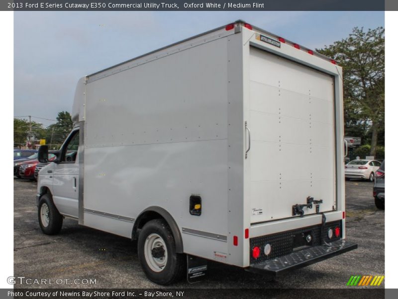 Oxford White / Medium Flint 2013 Ford E Series Cutaway E350 Commercial Utility Truck
