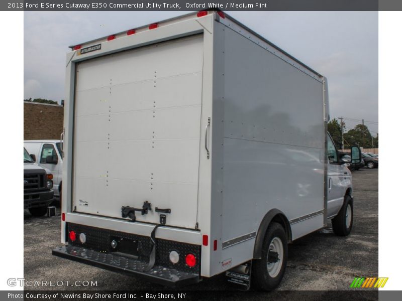 Oxford White / Medium Flint 2013 Ford E Series Cutaway E350 Commercial Utility Truck