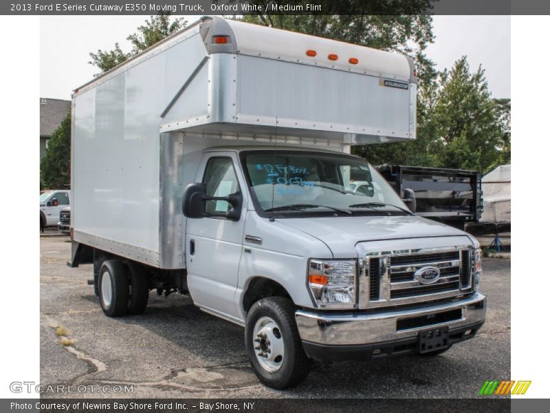 Oxford White / Medium Flint 2013 Ford E Series Cutaway E350 Moving Truck