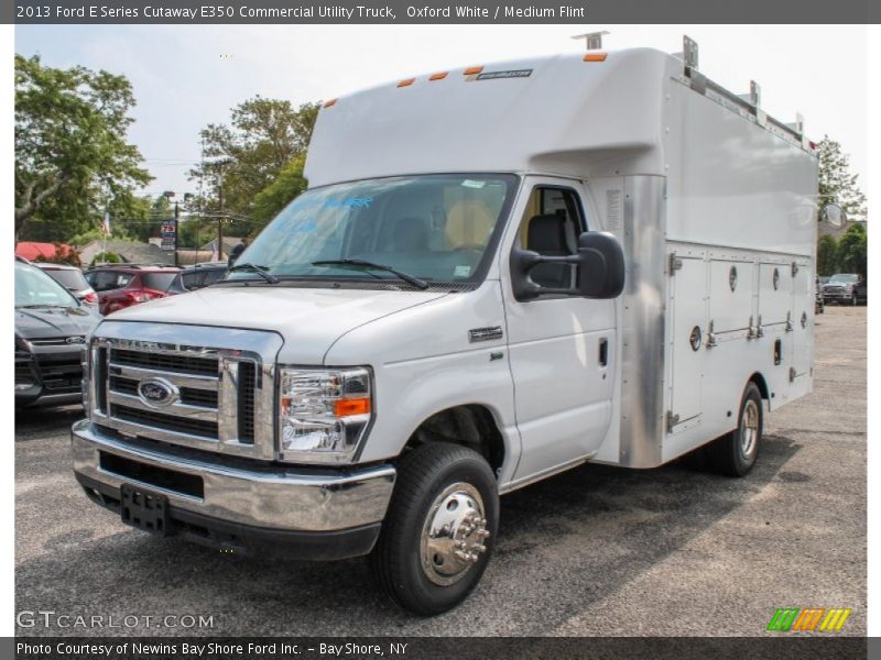Oxford White / Medium Flint 2013 Ford E Series Cutaway E350 Commercial Utility Truck