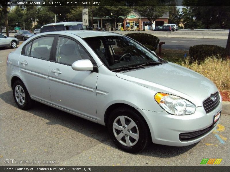 Platinum Silver / Gray 2009 Hyundai Accent GLS 4 Door