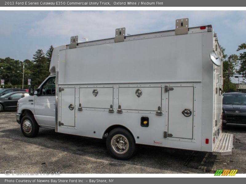 Oxford White / Medium Flint 2013 Ford E Series Cutaway E350 Commercial Utility Truck