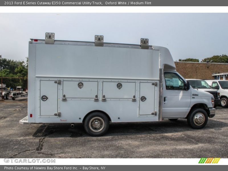 Oxford White / Medium Flint 2013 Ford E Series Cutaway E350 Commercial Utility Truck