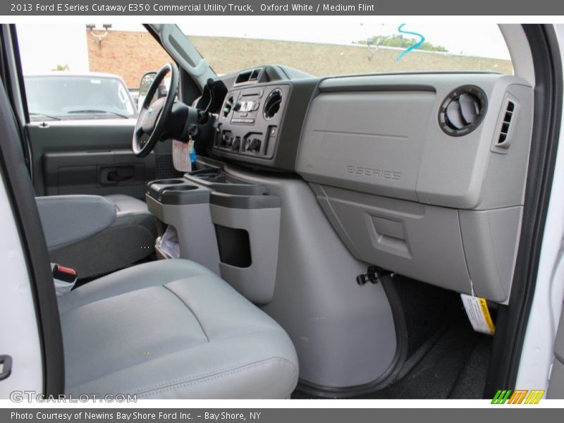Oxford White / Medium Flint 2013 Ford E Series Cutaway E350 Commercial Utility Truck