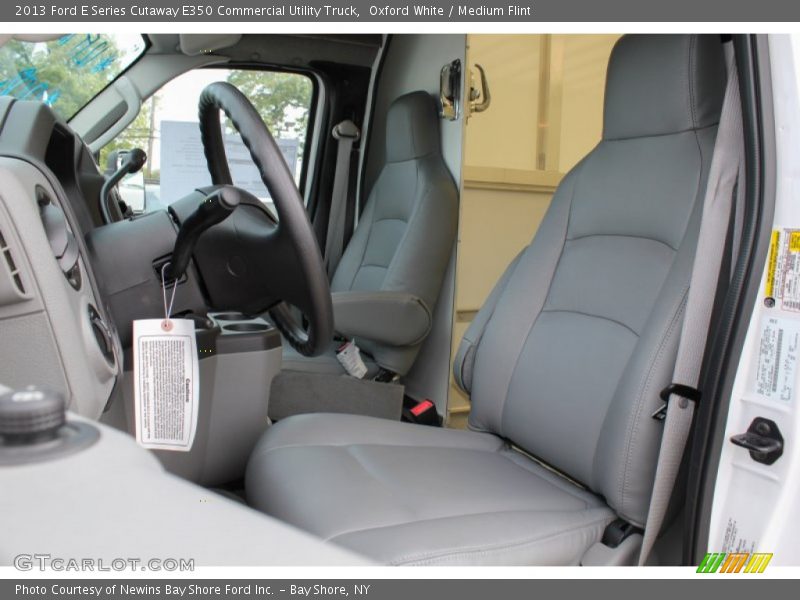 Oxford White / Medium Flint 2013 Ford E Series Cutaway E350 Commercial Utility Truck