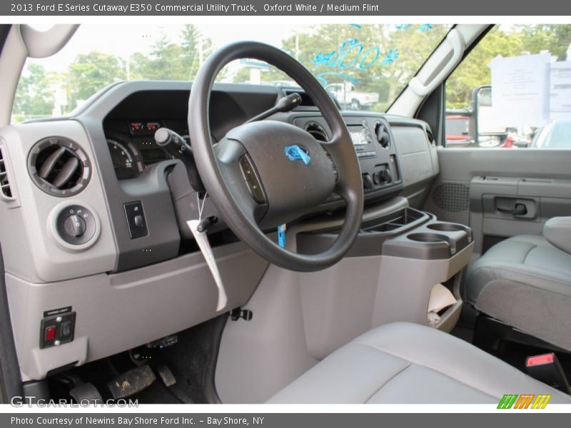 Oxford White / Medium Flint 2013 Ford E Series Cutaway E350 Commercial Utility Truck