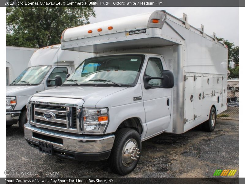 Oxford White / Medium Flint 2013 Ford E Series Cutaway E450 Commercial Utility Truck