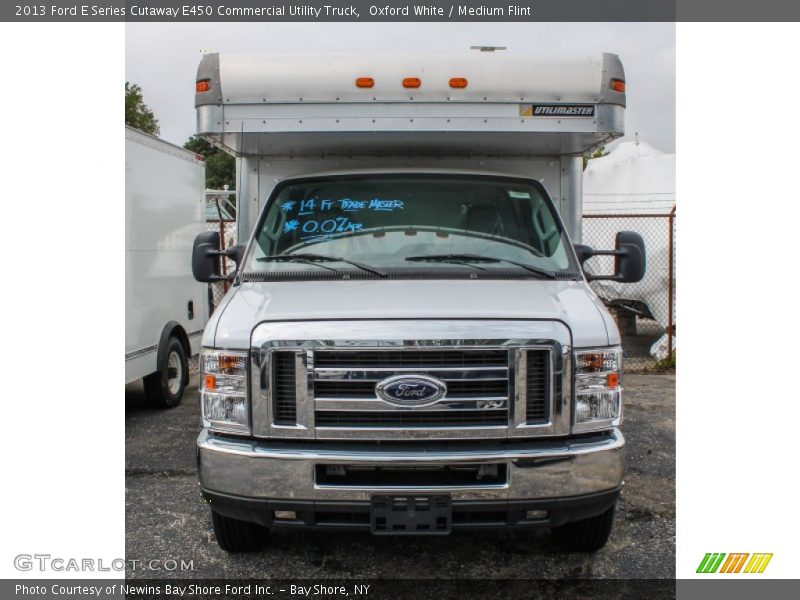 Oxford White / Medium Flint 2013 Ford E Series Cutaway E450 Commercial Utility Truck