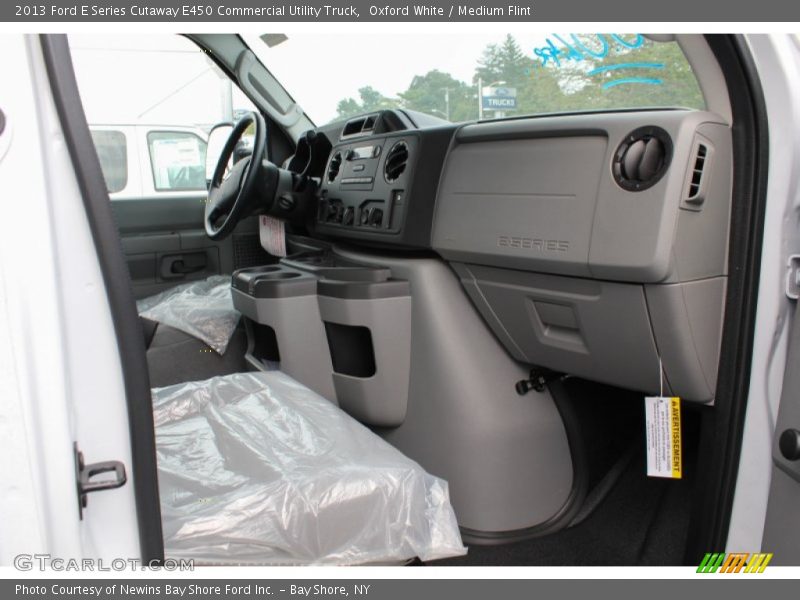 Oxford White / Medium Flint 2013 Ford E Series Cutaway E450 Commercial Utility Truck