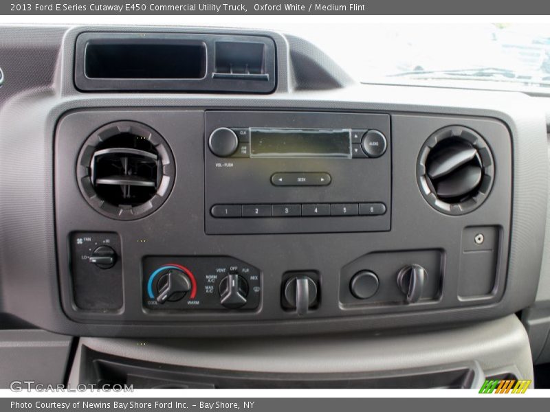 Oxford White / Medium Flint 2013 Ford E Series Cutaway E450 Commercial Utility Truck