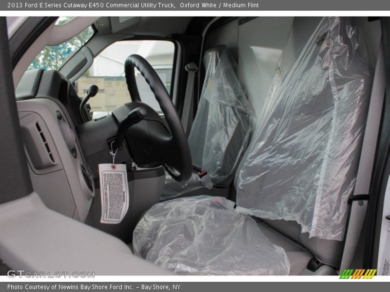Oxford White / Medium Flint 2013 Ford E Series Cutaway E450 Commercial Utility Truck