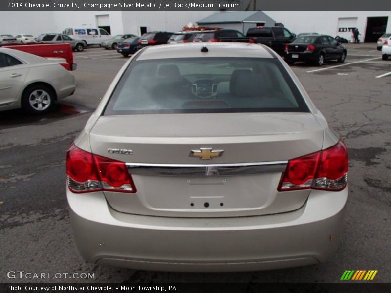 Champagne Silver Metallic / Jet Black/Medium Titanium 2014 Chevrolet Cruze LS