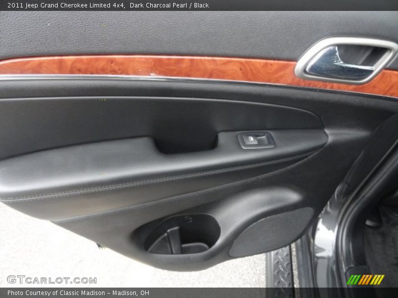 Dark Charcoal Pearl / Black 2011 Jeep Grand Cherokee Limited 4x4