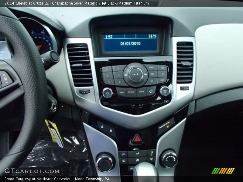 Champagne Silver Metallic / Jet Black/Medium Titanium 2014 Chevrolet Cruze LS