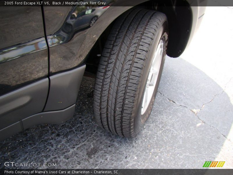 Black / Medium/Dark Flint Grey 2005 Ford Escape XLT V6