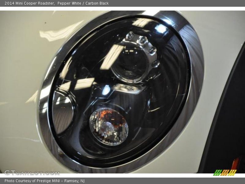 Pepper White / Carbon Black 2014 Mini Cooper Roadster