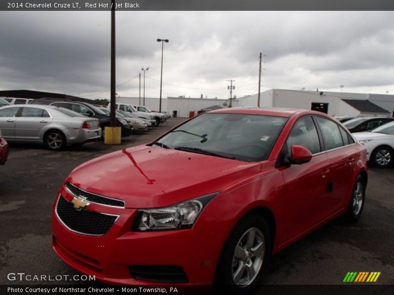 Red Hot / Jet Black 2014 Chevrolet Cruze LT