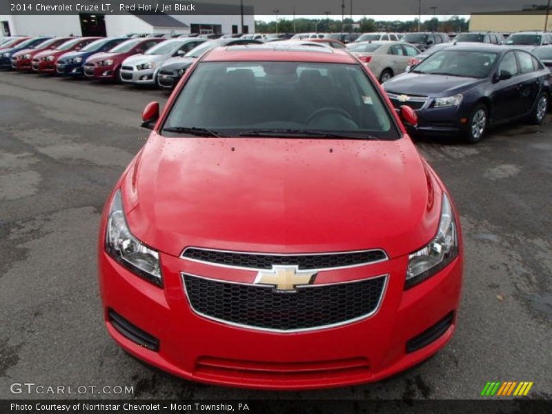 Red Hot / Jet Black 2014 Chevrolet Cruze LT