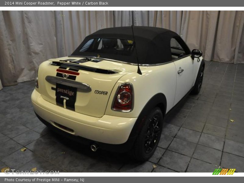 Pepper White / Carbon Black 2014 Mini Cooper Roadster