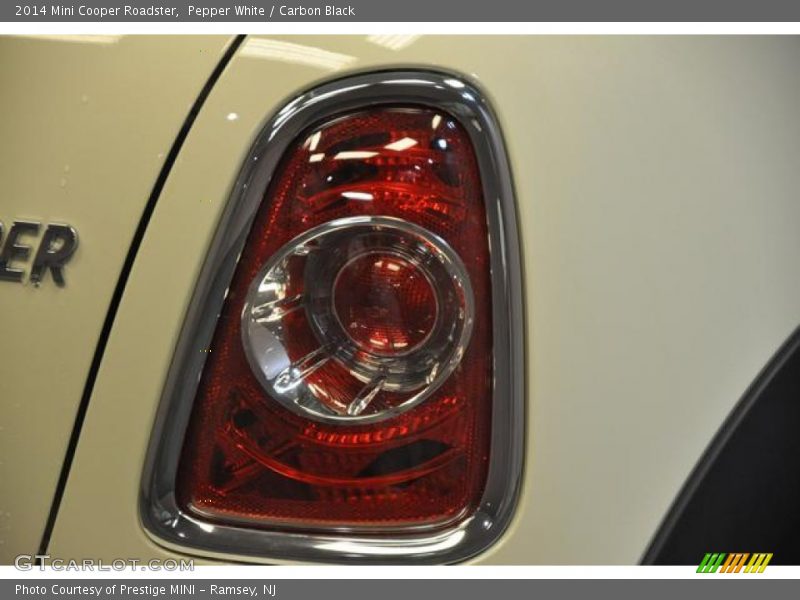 Pepper White / Carbon Black 2014 Mini Cooper Roadster