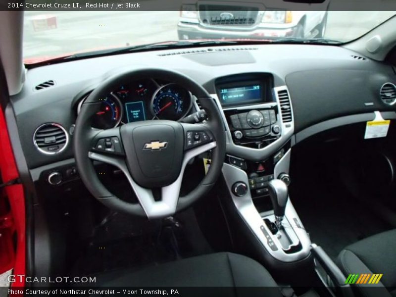 Red Hot / Jet Black 2014 Chevrolet Cruze LT