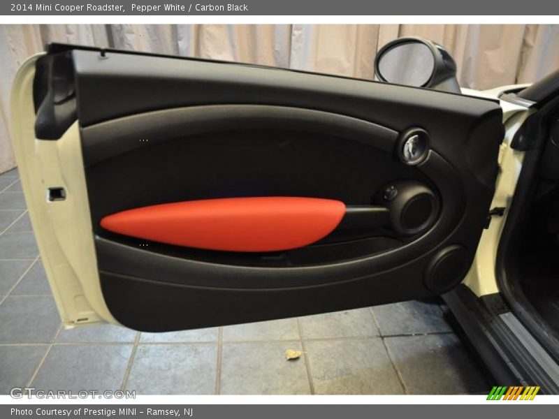 Pepper White / Carbon Black 2014 Mini Cooper Roadster