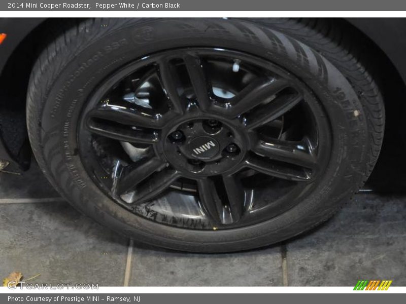 Pepper White / Carbon Black 2014 Mini Cooper Roadster
