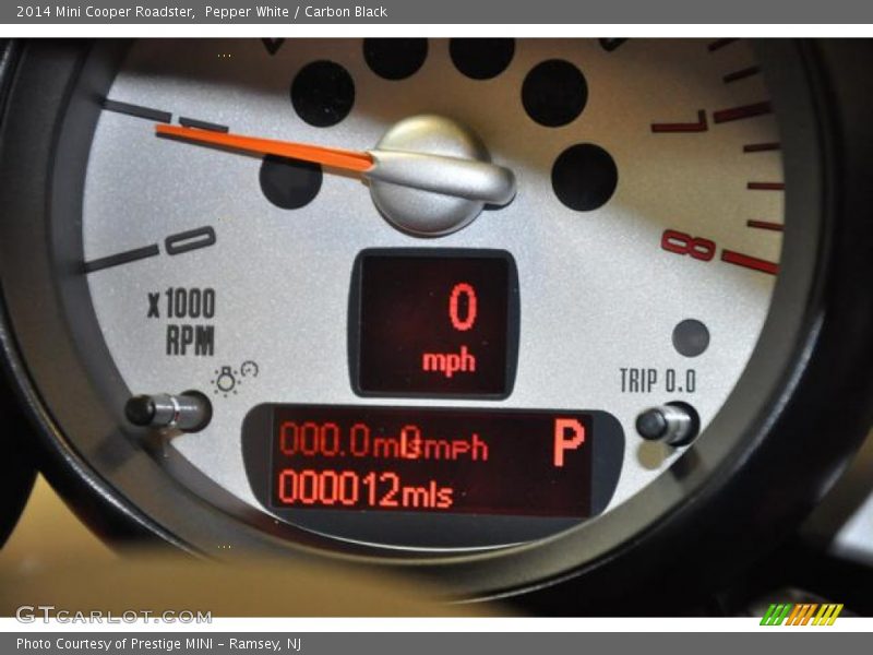 Pepper White / Carbon Black 2014 Mini Cooper Roadster