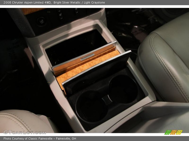 Bright Silver Metallic / Light Graystone 2008 Chrysler Aspen Limited 4WD