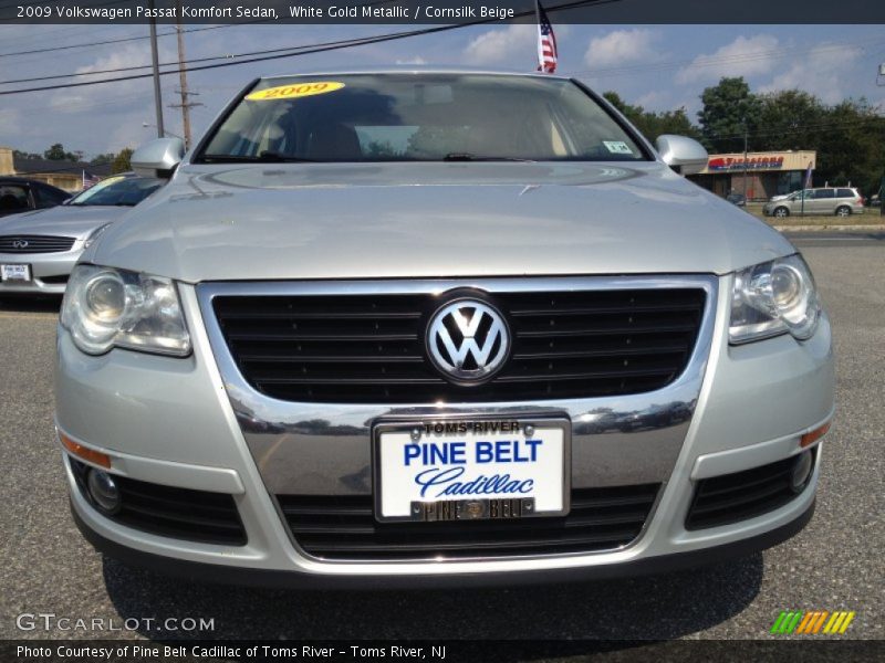 White Gold Metallic / Cornsilk Beige 2009 Volkswagen Passat Komfort Sedan