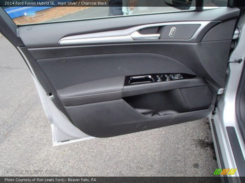 Door Panel of 2014 Fusion Hybrid SE