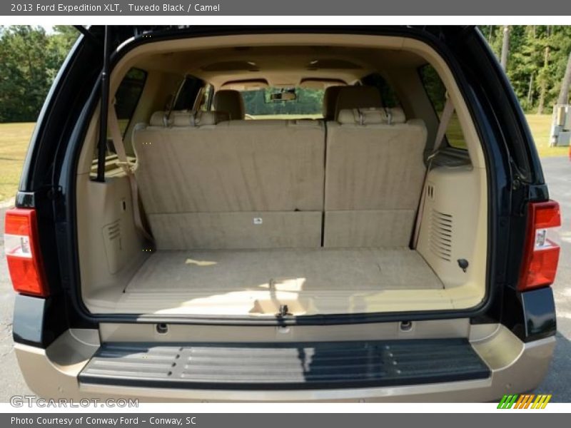 Tuxedo Black / Camel 2013 Ford Expedition XLT