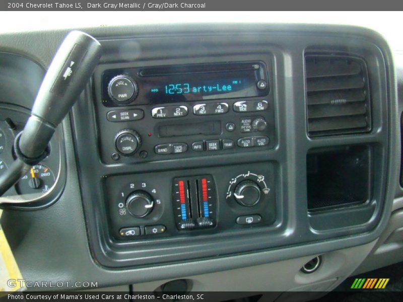 Dark Gray Metallic / Gray/Dark Charcoal 2004 Chevrolet Tahoe LS