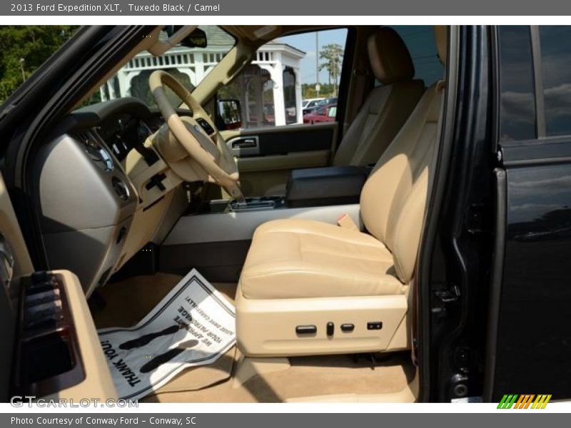 Tuxedo Black / Camel 2013 Ford Expedition XLT