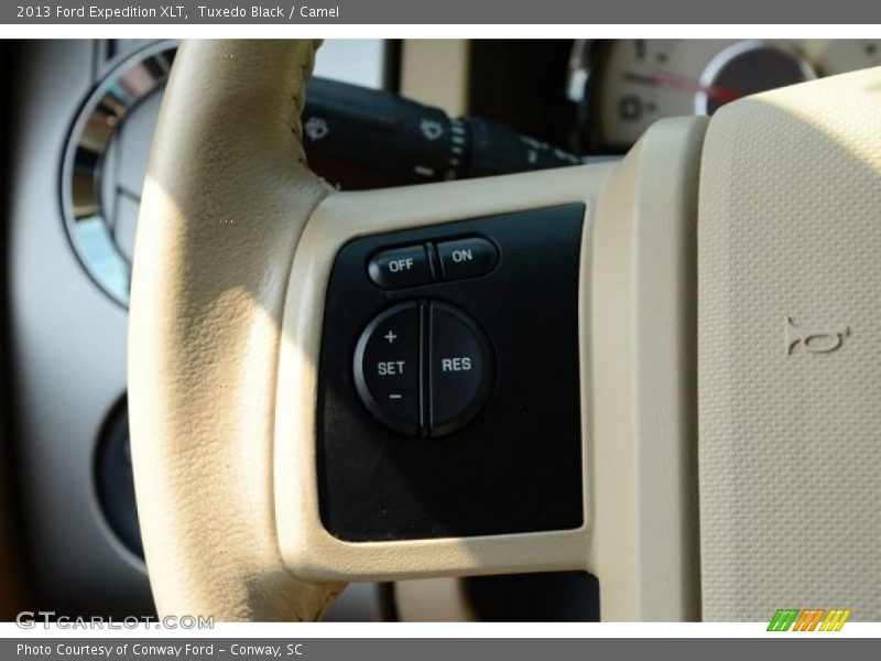 Tuxedo Black / Camel 2013 Ford Expedition XLT