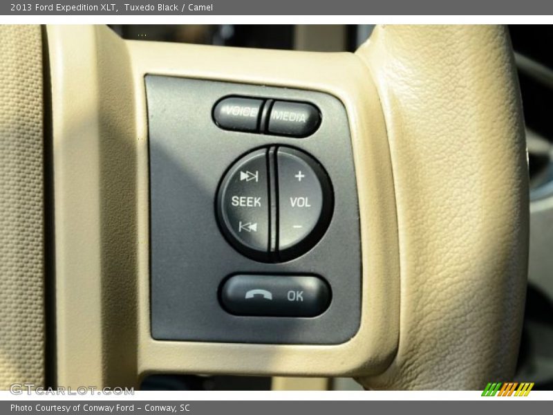 Tuxedo Black / Camel 2013 Ford Expedition XLT