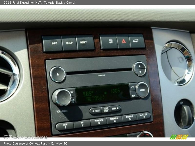 Tuxedo Black / Camel 2013 Ford Expedition XLT