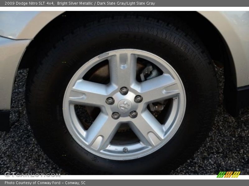 Bright Silver Metallic / Dark Slate Gray/Light Slate Gray 2009 Dodge Nitro SLT 4x4