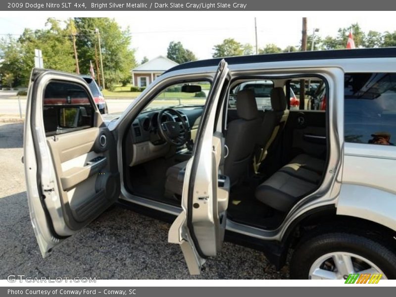 Bright Silver Metallic / Dark Slate Gray/Light Slate Gray 2009 Dodge Nitro SLT 4x4