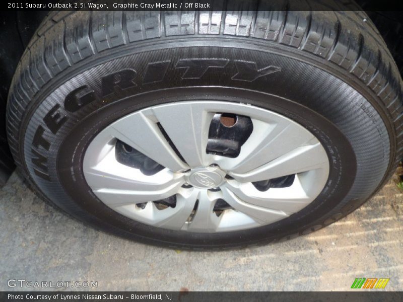 Graphite Gray Metallic / Off Black 2011 Subaru Outback 2.5i Wagon