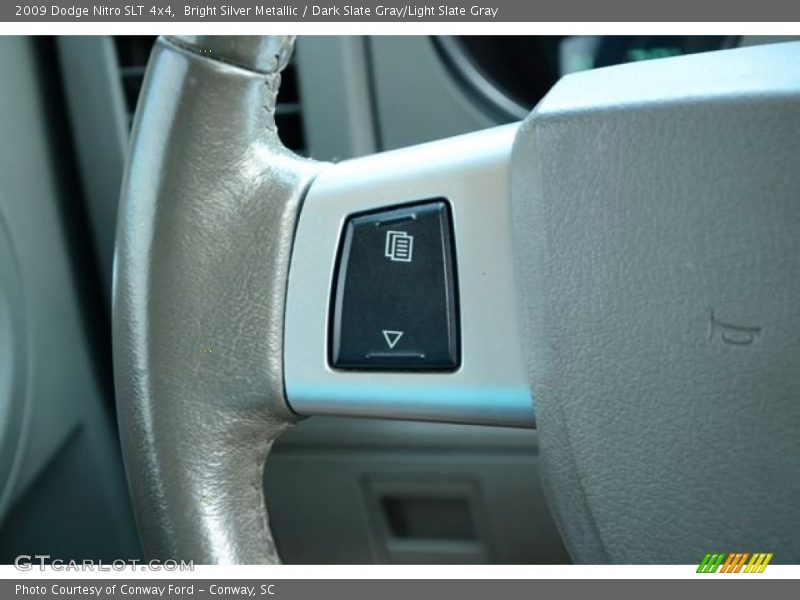 Bright Silver Metallic / Dark Slate Gray/Light Slate Gray 2009 Dodge Nitro SLT 4x4