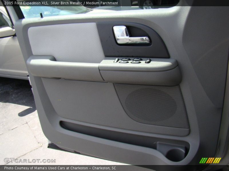 Silver Birch Metallic / Medium Parchment 2005 Ford Expedition XLS