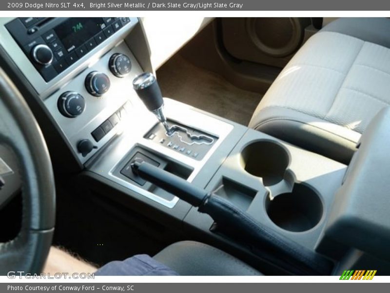 Bright Silver Metallic / Dark Slate Gray/Light Slate Gray 2009 Dodge Nitro SLT 4x4